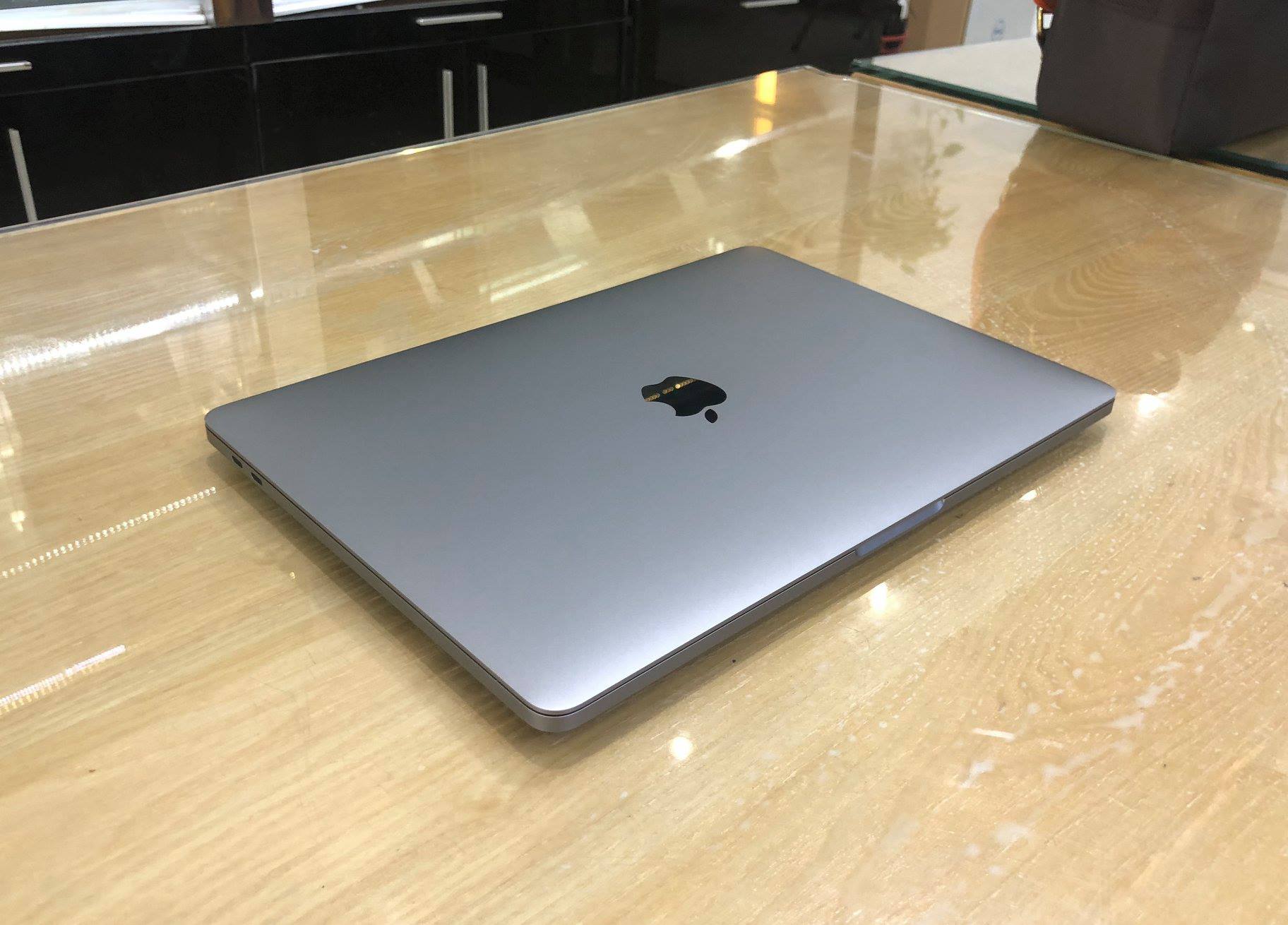 MacBook Pro 13 Touch Bar MPXW2  Gray i7 3,5Ghz, Ram 16GB -6.jpg